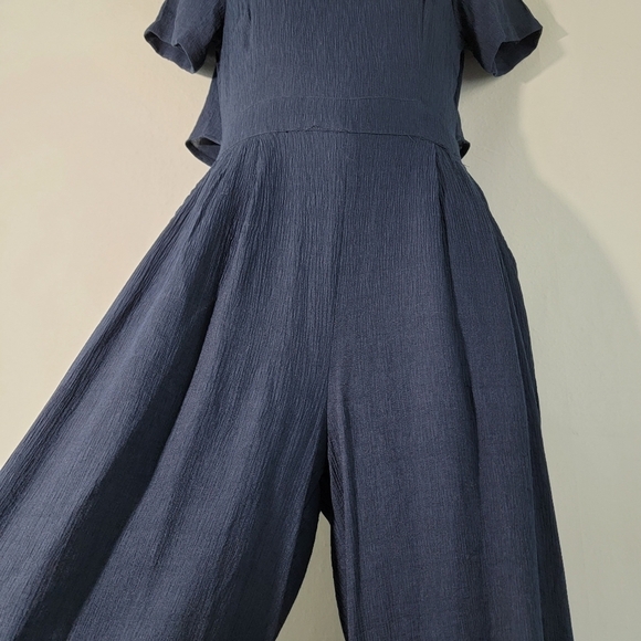 MOD REF Womens Navy Jumpsuit Sz M Wide Leg Short Sleeve Back Button Side Zip - Picture 3 of 11